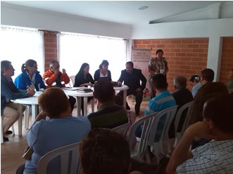 Reunión de socialización con la comunidad, las entidades y la constructora
