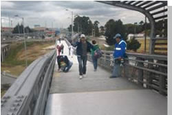 Puente Peatonal El Apogeo - Autopista Sur