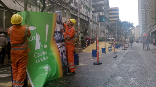 En la calle 12B, empezaron hoy las actividades preliminares al cierre de la carrera Séptima, que en un primer tramo, llegará hasta el límite con la calle 13