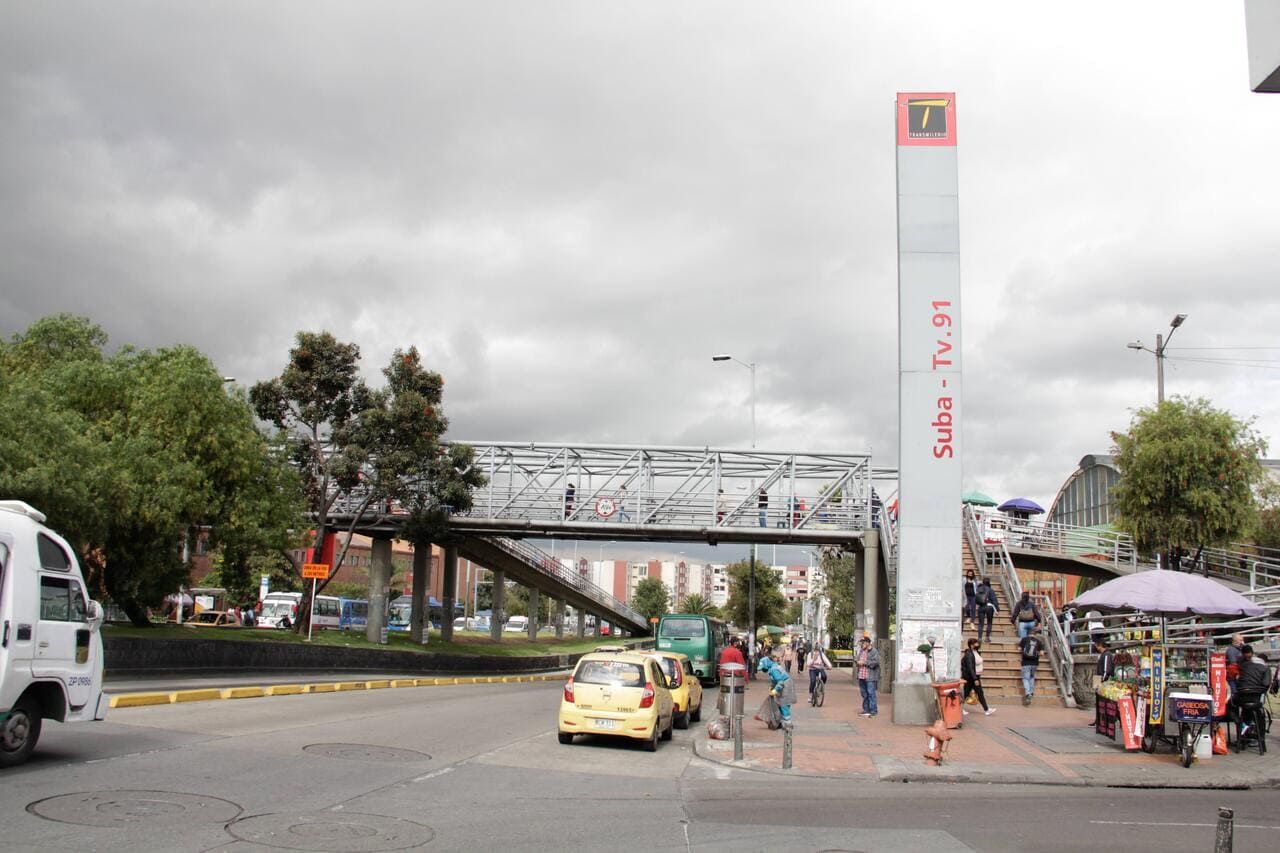 Estación de TransMilenion  Av Suba