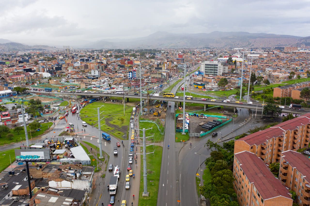 Fotografía áre avenida primera de mayo  con avenida 68