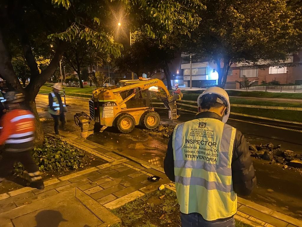 Obras nocturnas en la calle 116