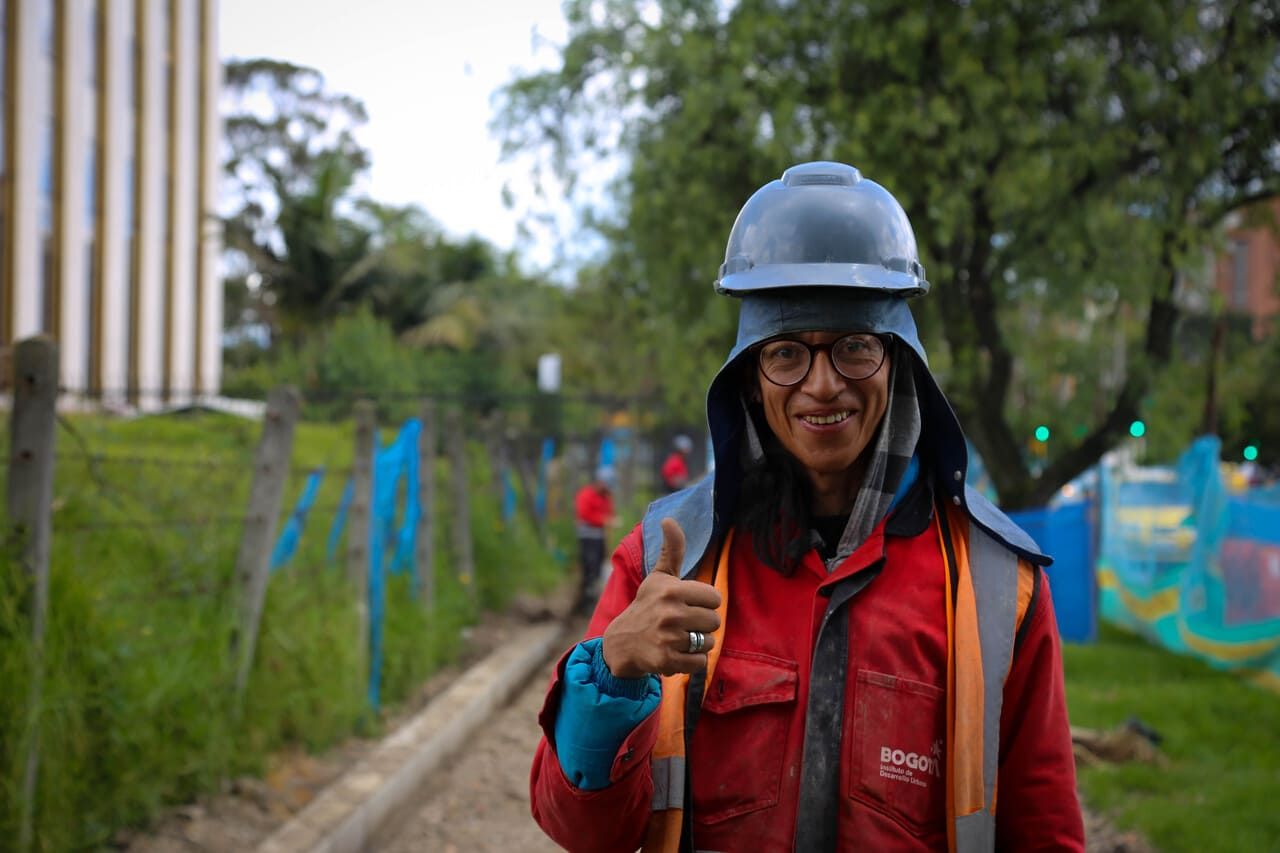 Trabajador de obra idu 