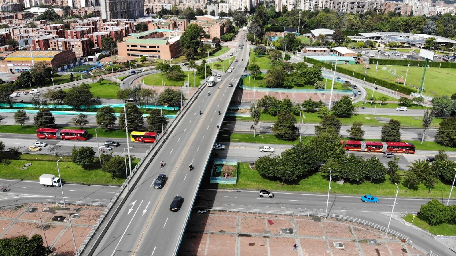 Fotografía aérea puente de bogotá