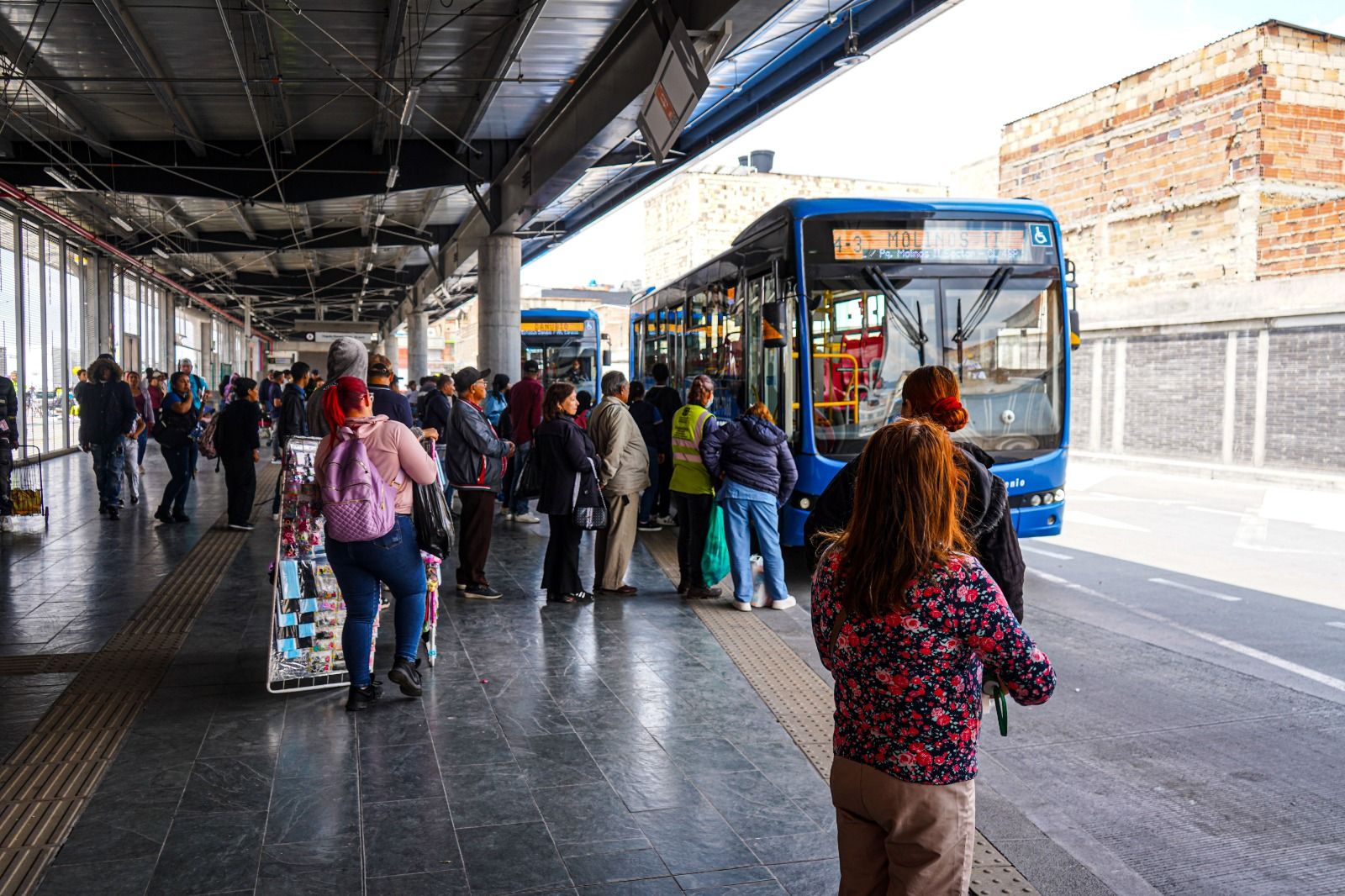 La estación alimentadora Molinos permite la parada de hasta seis buses alimentadores que benefician a la comunidad