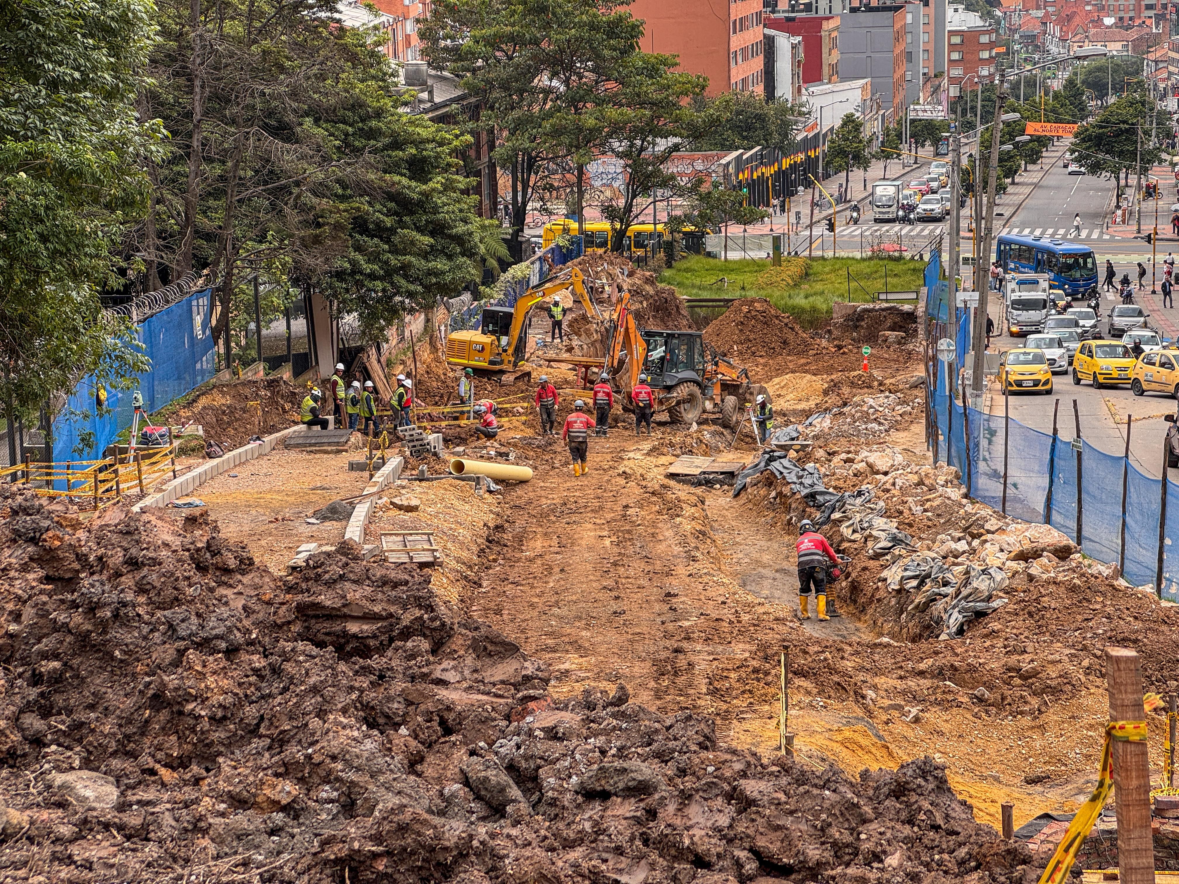 Panorámica de la construcción de la calle 45, entre carreras 5 y 7