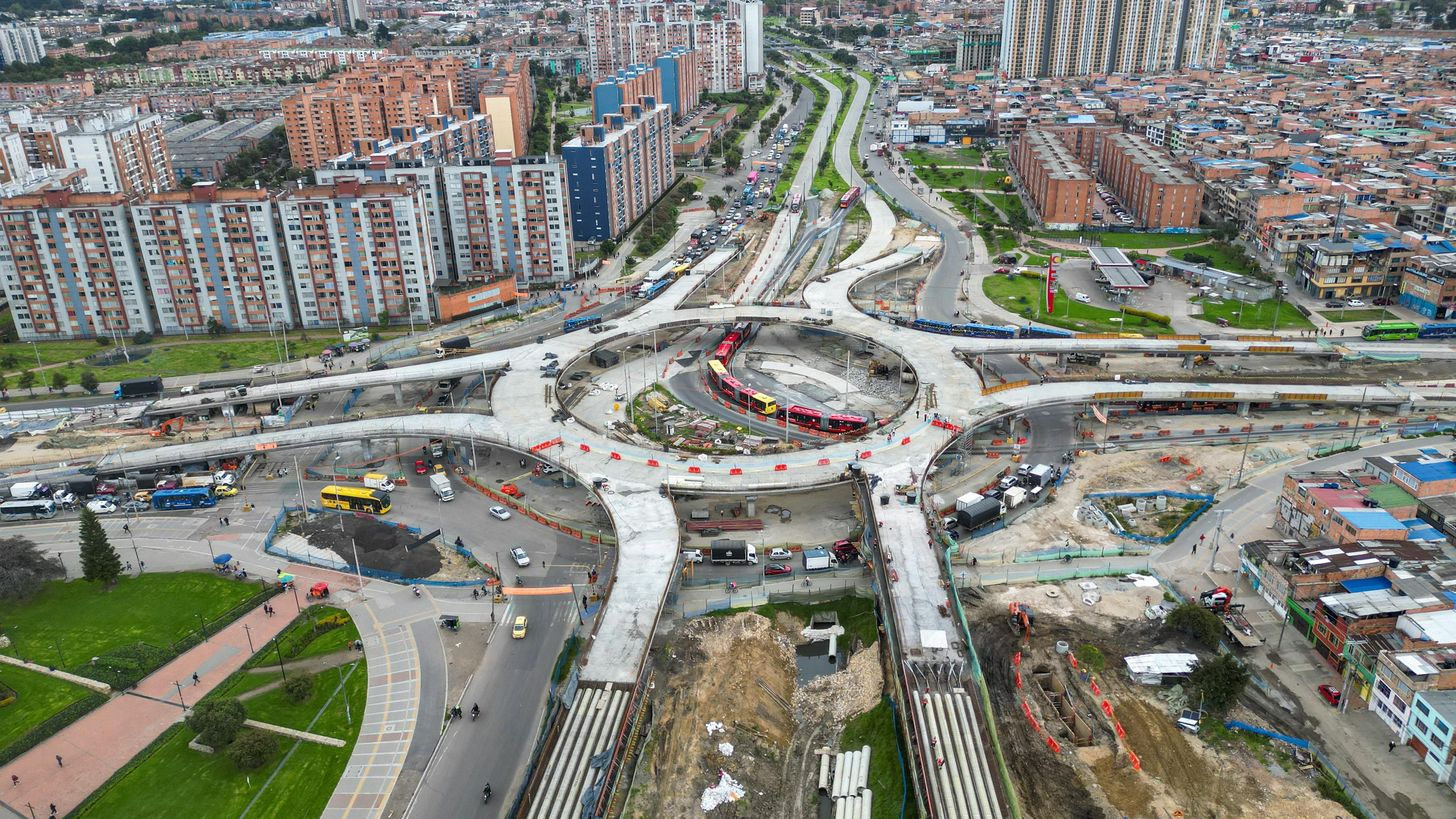 La glorieta elevada beneficiará a más de 1 millón de personas 