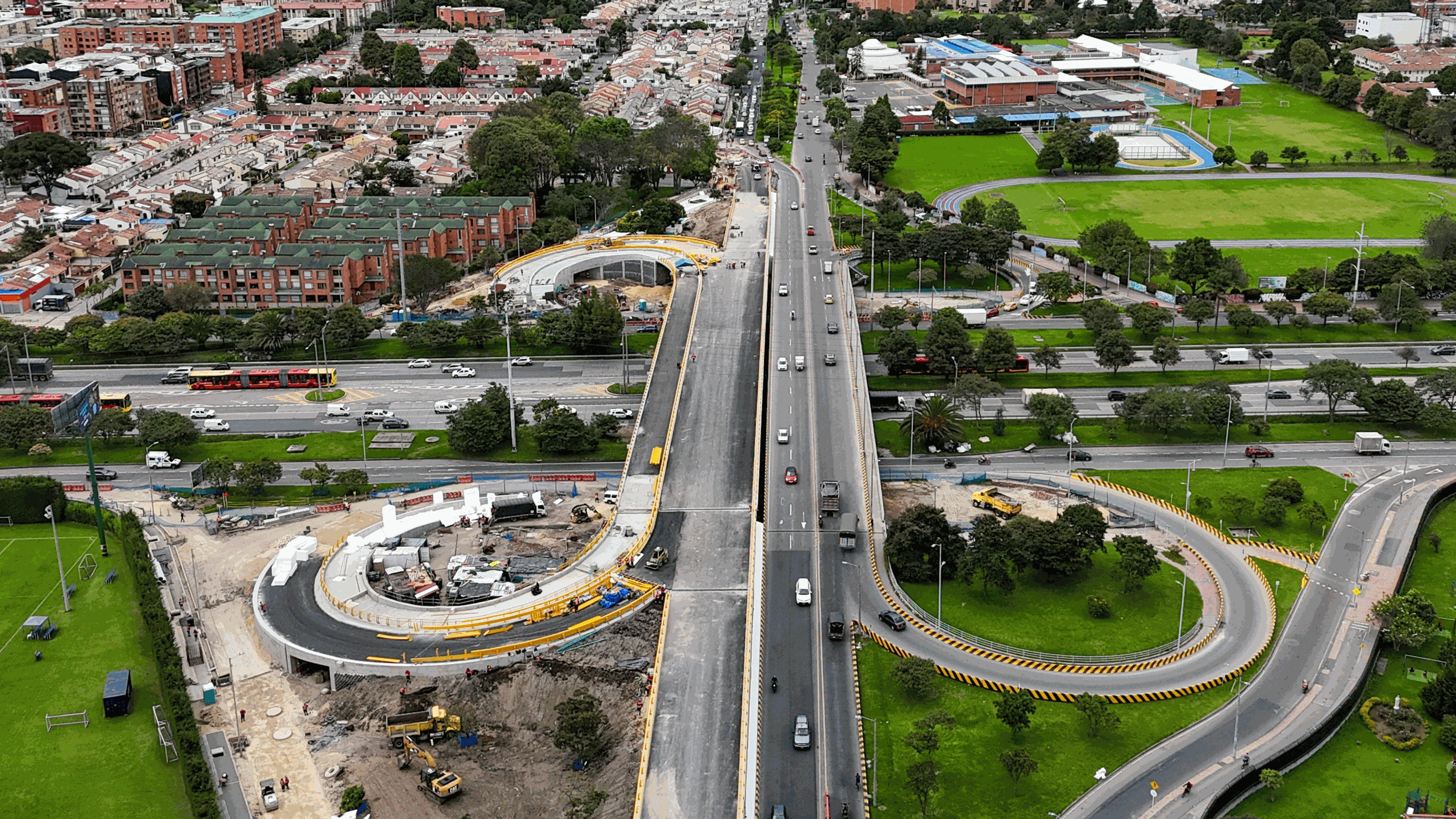 Vías y espacio público zonas industriales de Montevideo y Puente Aranda Grupo 1