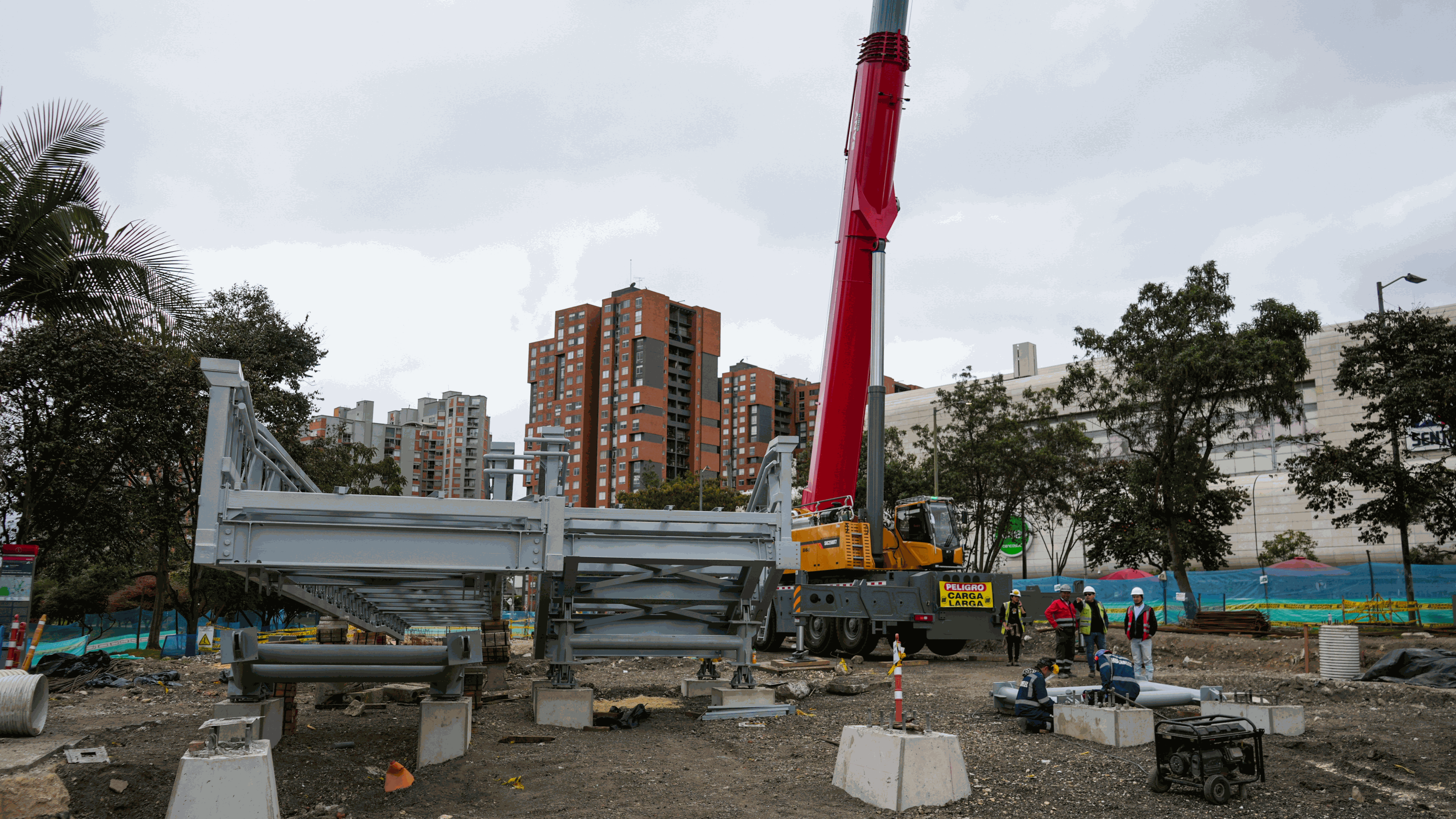 Vías y espacio público zonas industriales de Montevideo y Puente Aranda Grupo 1